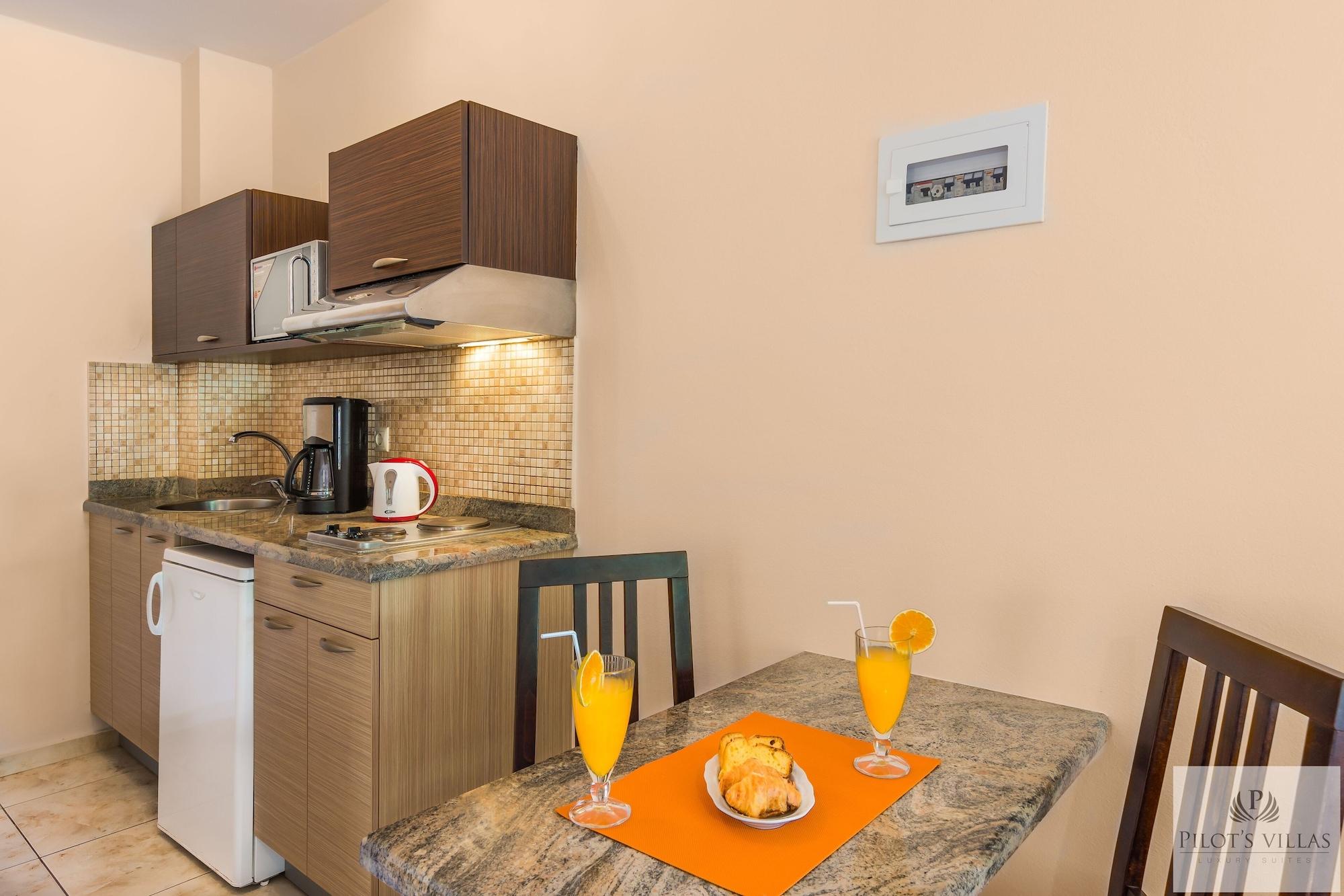 Pilot'S Villas Luxury Suites Hersonissos  Dış mekan fotoğraf