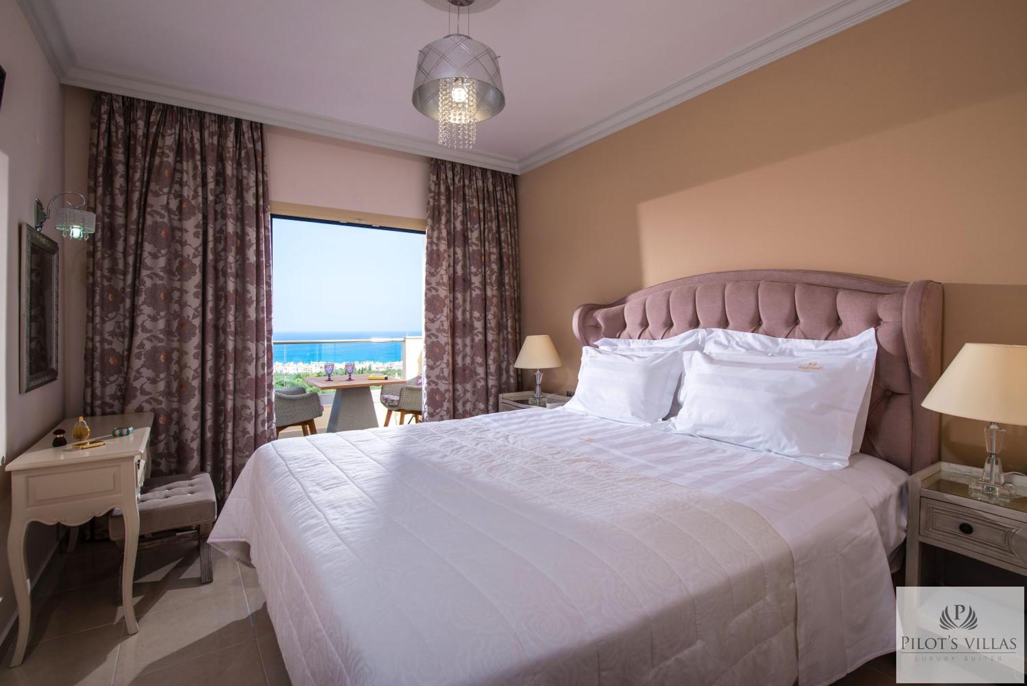 Pilot'S Villas Luxury Suites Hersonissos  Oda fotoğraf